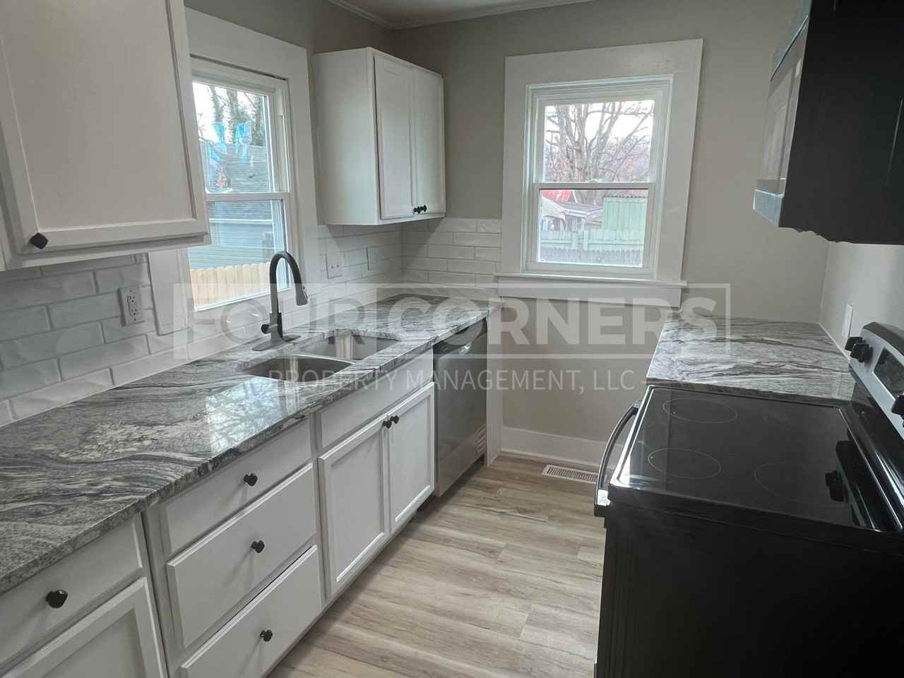 240 E Brookline St - Photo 4 of 12