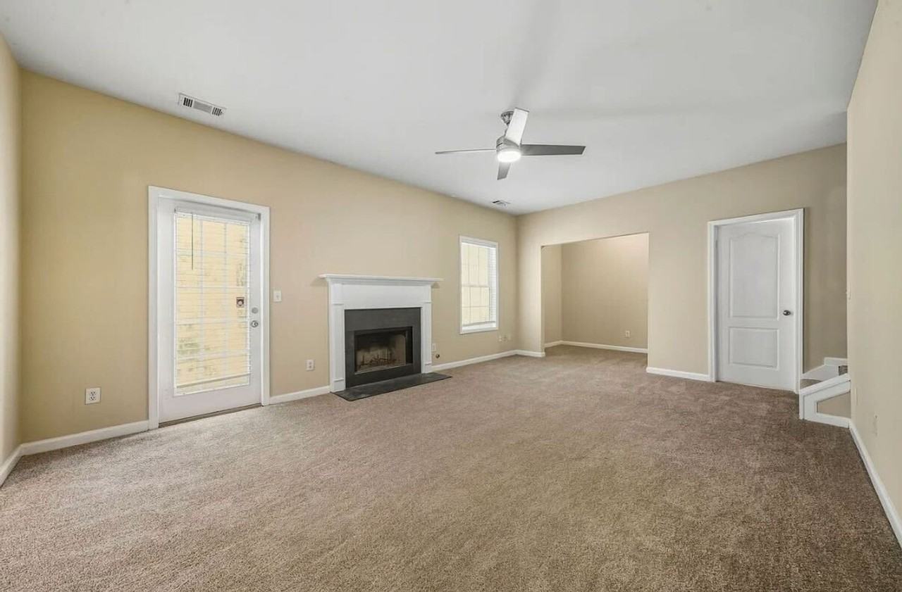 4750 Ferncrest Pl - Photo 7 of 32