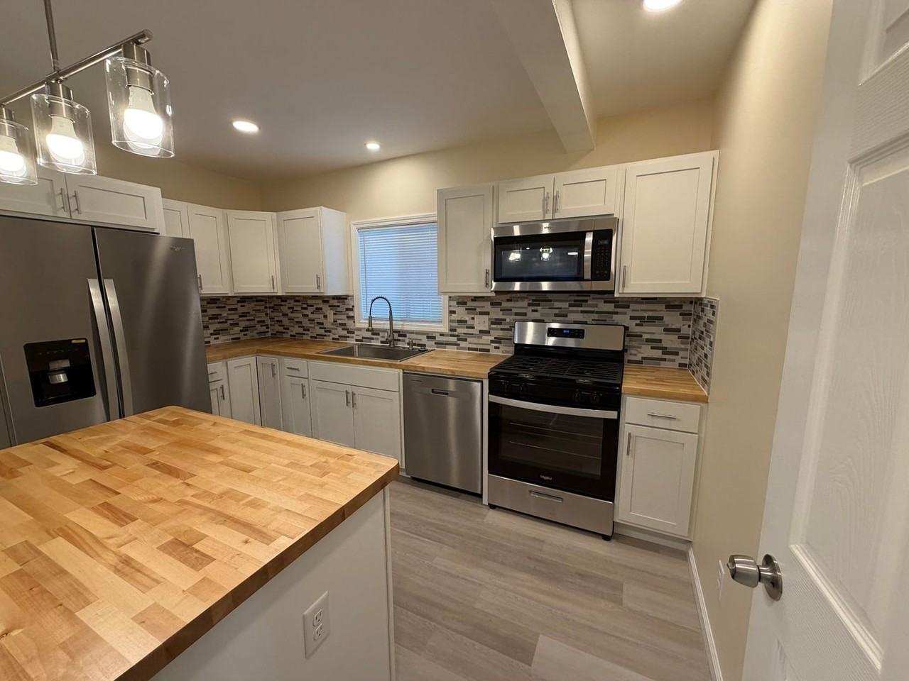 4531 Pinehurst Ave Sw - Photo 4 of 26