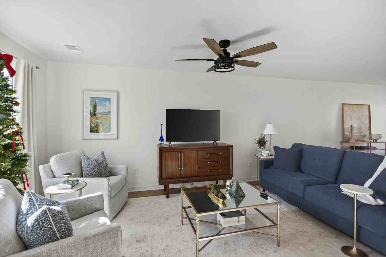 1509 Sioux Place - Photo 2 of 18