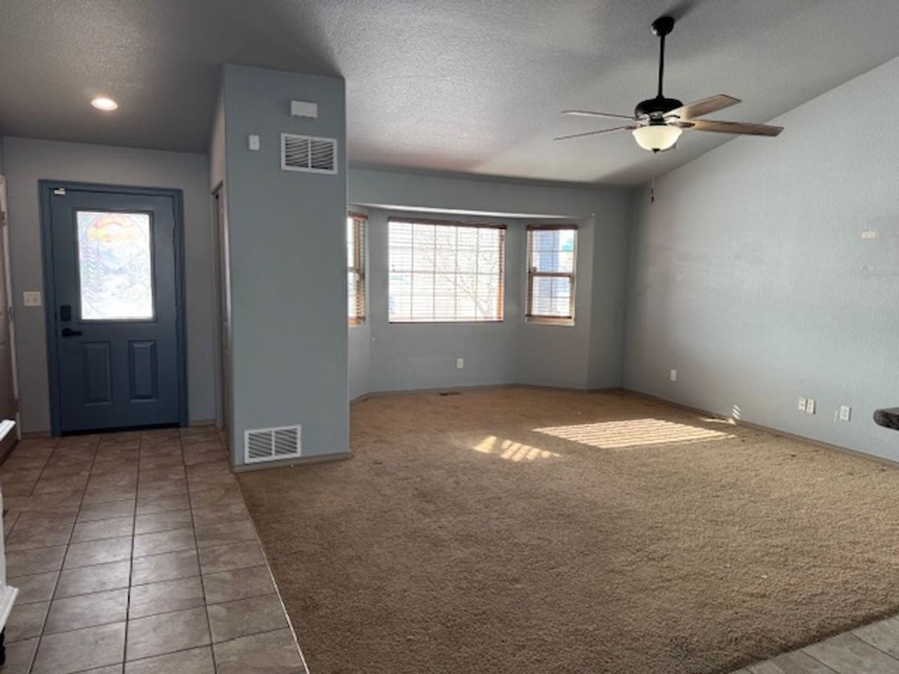 5912 Polly Ct - Photo 2 of 15