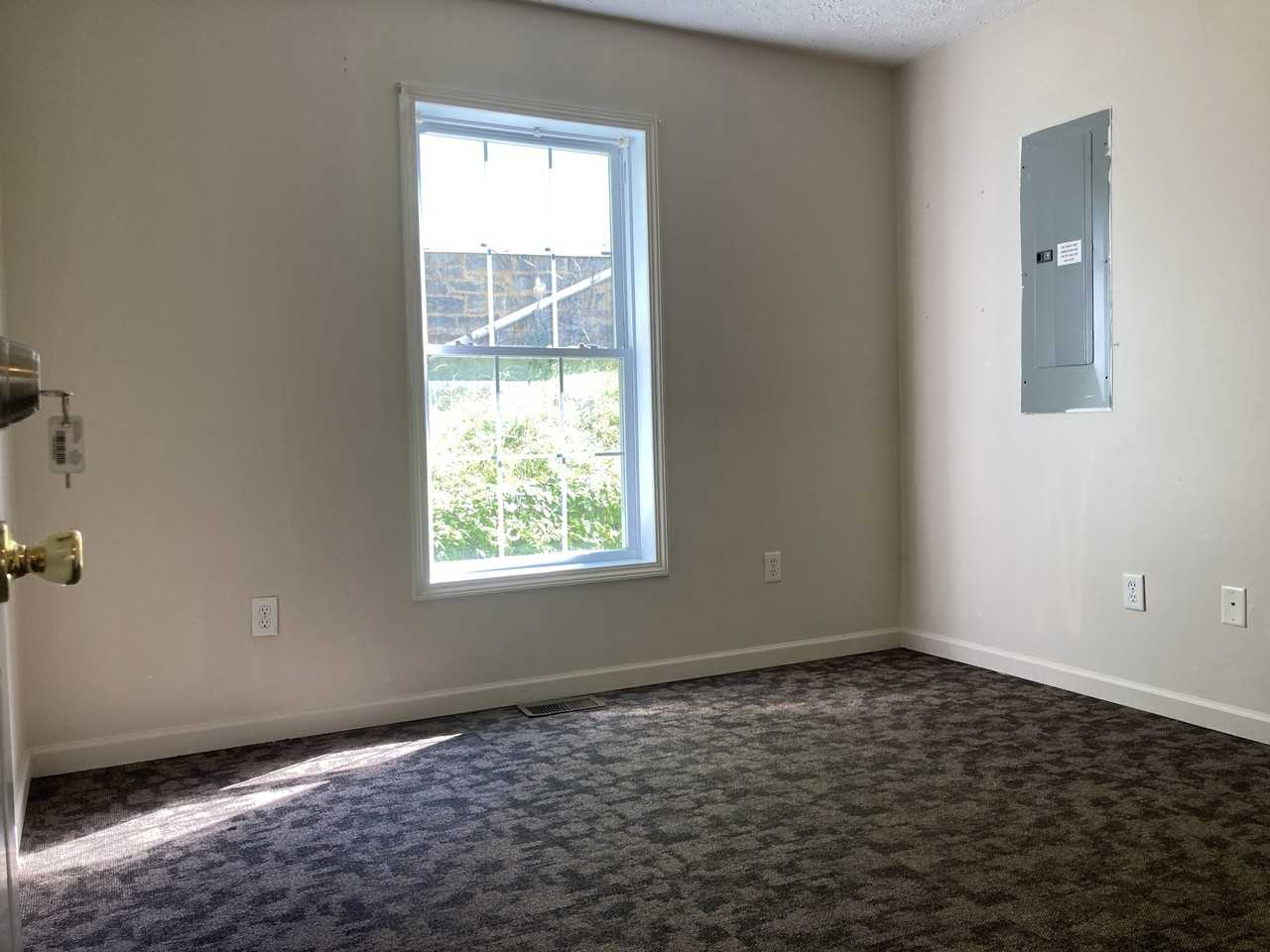 669 Spruce Street - Photo 5 of 19