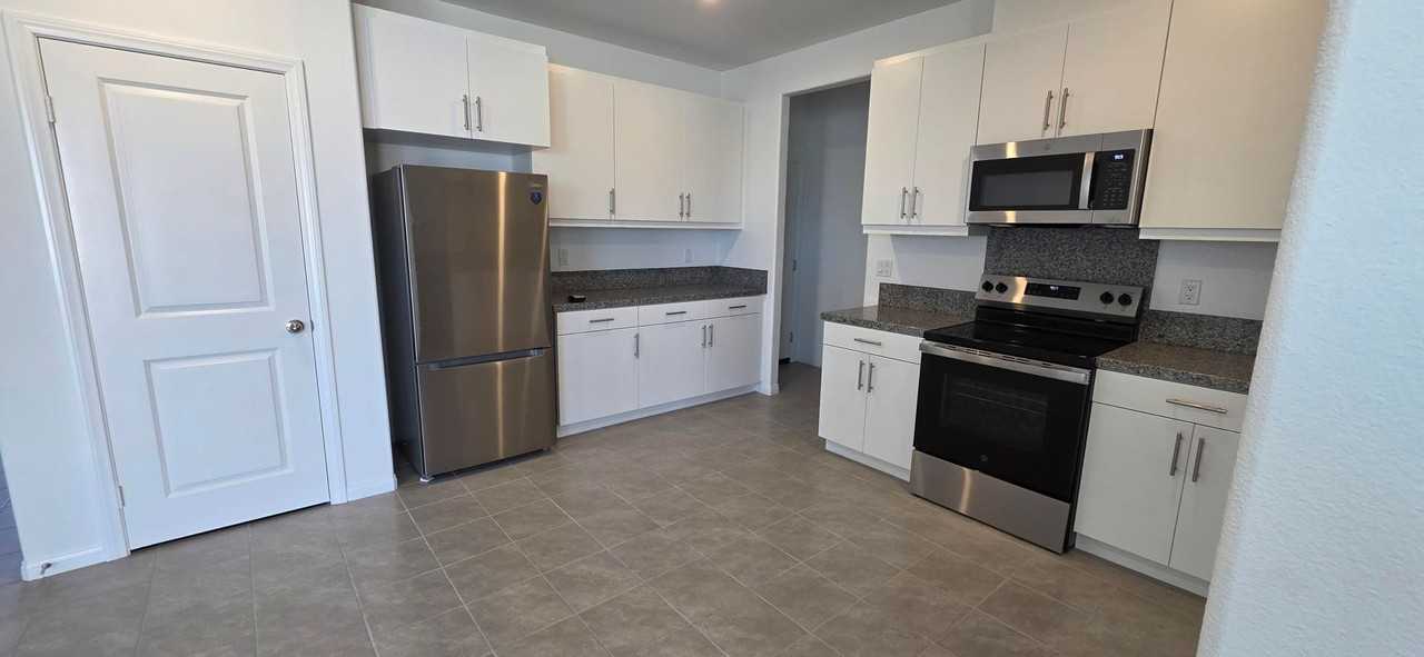 27216 Menifee Road - Photo 4 of 23