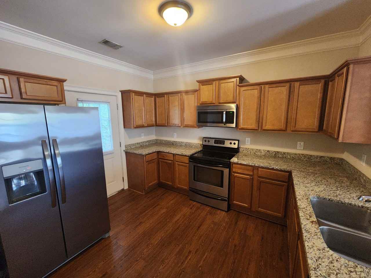 239 Ruth St #1 - Photo 6 of 21