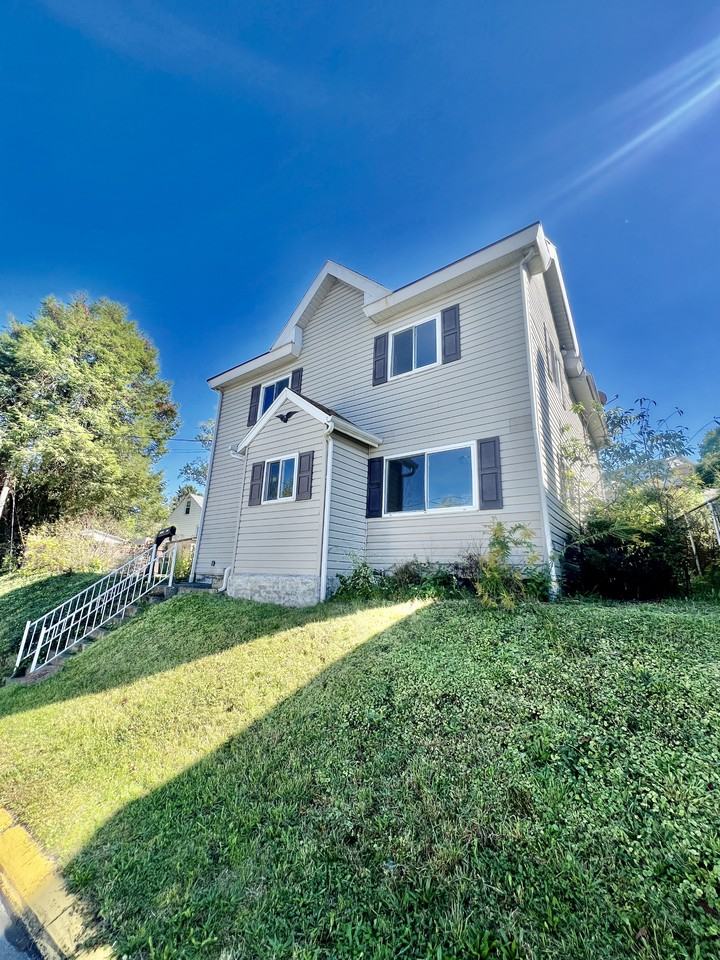 544 Melrose Street #1 - Photo 2 of 33