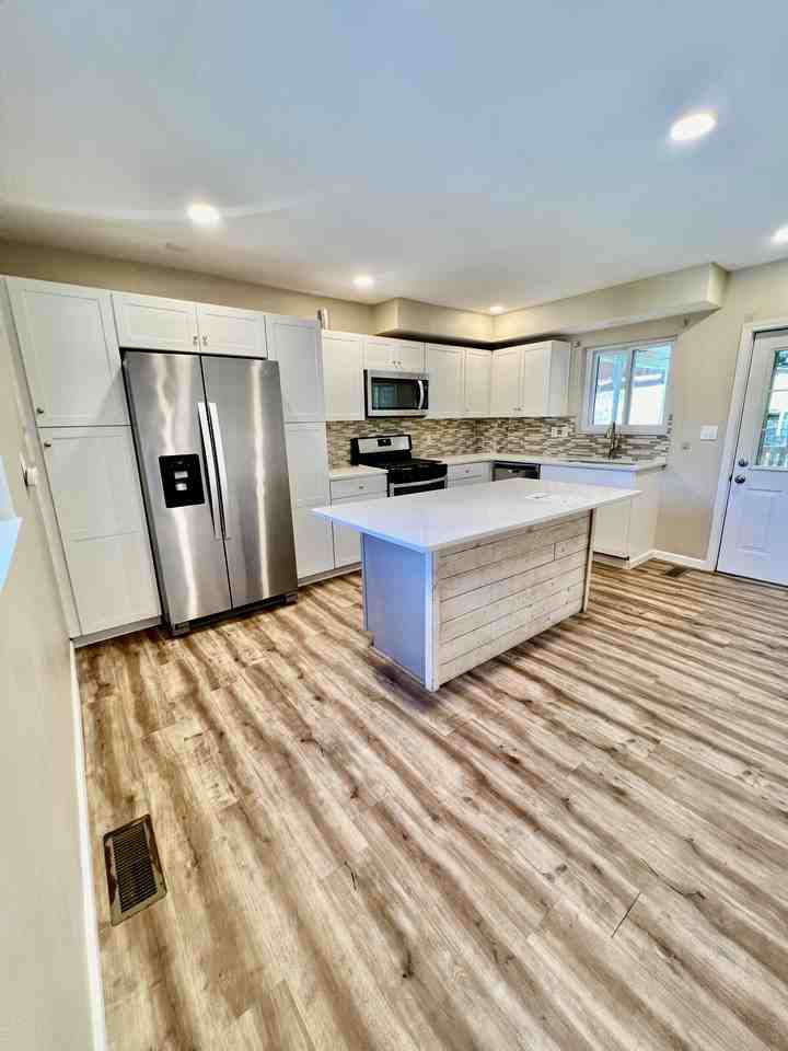 544 Melrose Street #1 - Photo 3 of 33