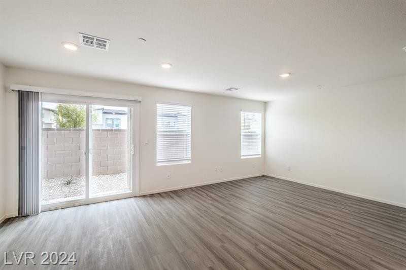 4423 Honey Hills Ave #1 - Photo 3 of 25