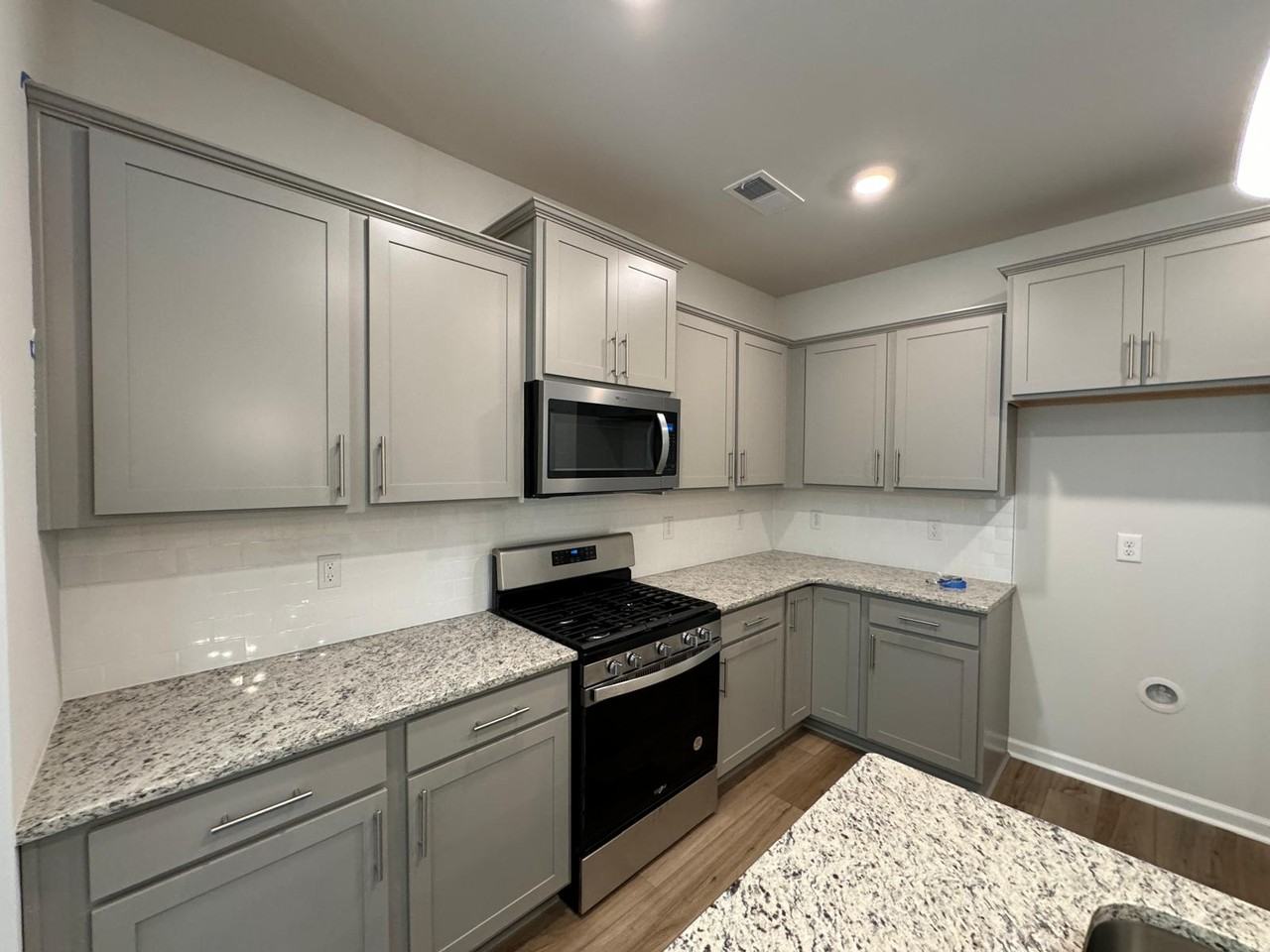 607 Glen Cova Drive #1 - Photo 3 of 23