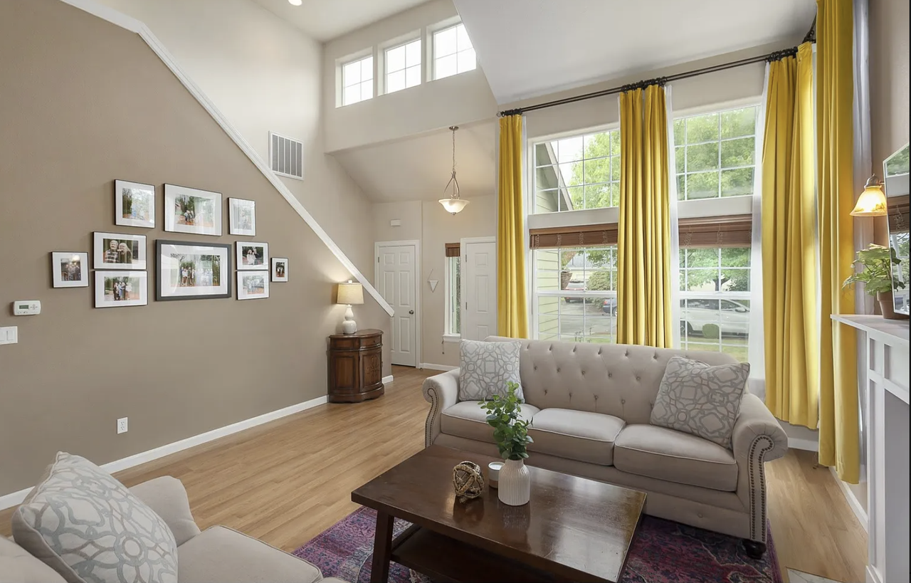 309 Southeast Juniper Avenue #1 - Photo 3 of 17