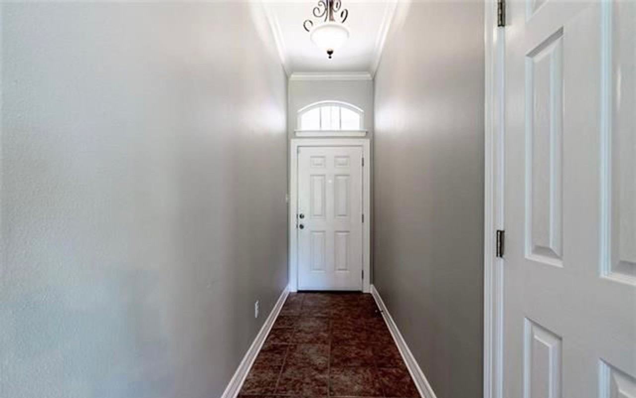 254 Avondale Lane - Photo 7 of 18