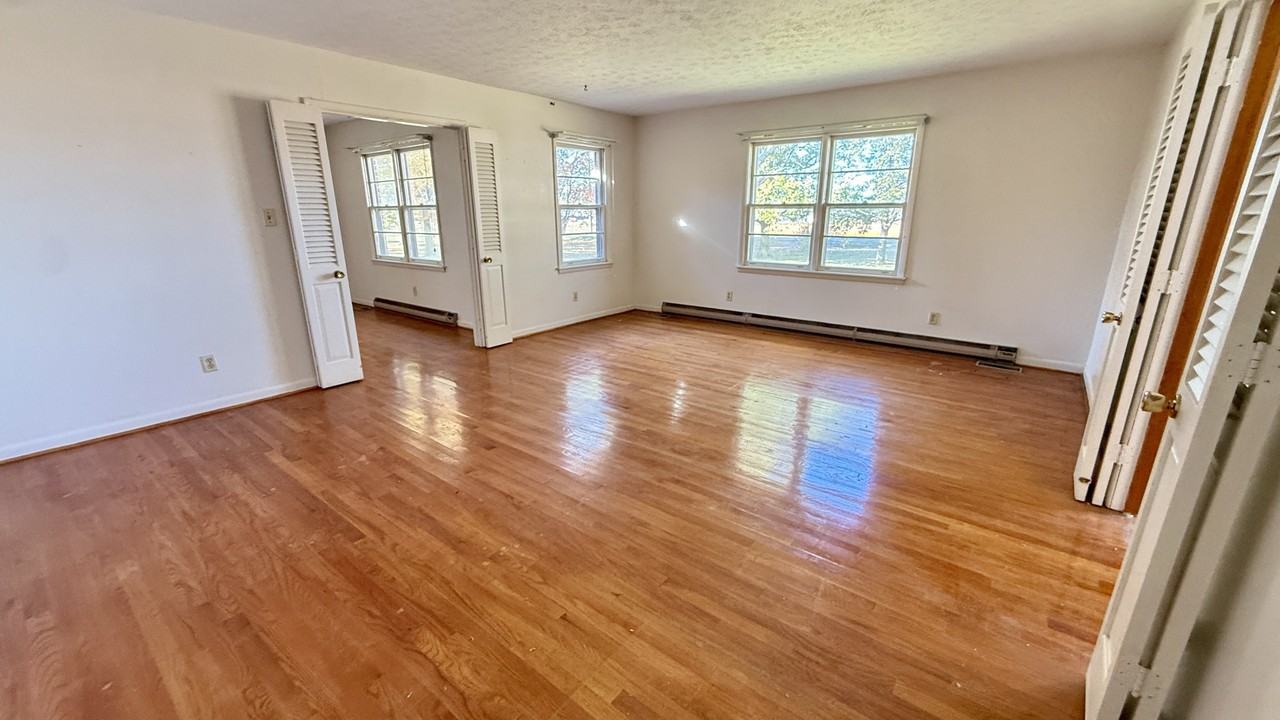 6167 Wall Triana Hwy #6167 - Photo 5 of 31