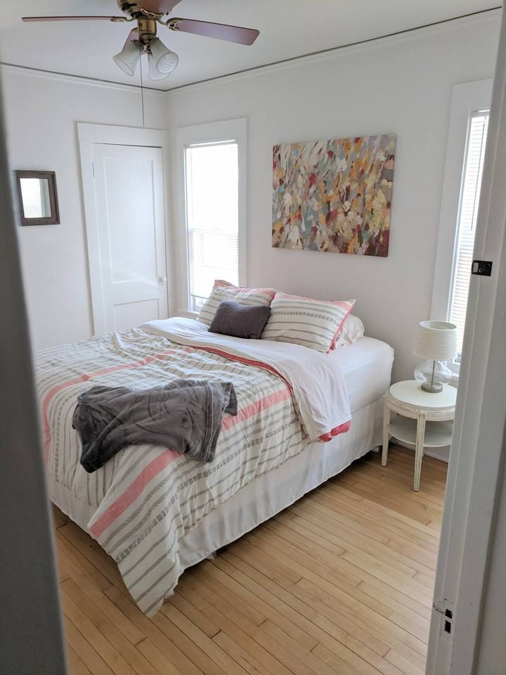 3928 North Farwell Avenue - Photo 2 of 16