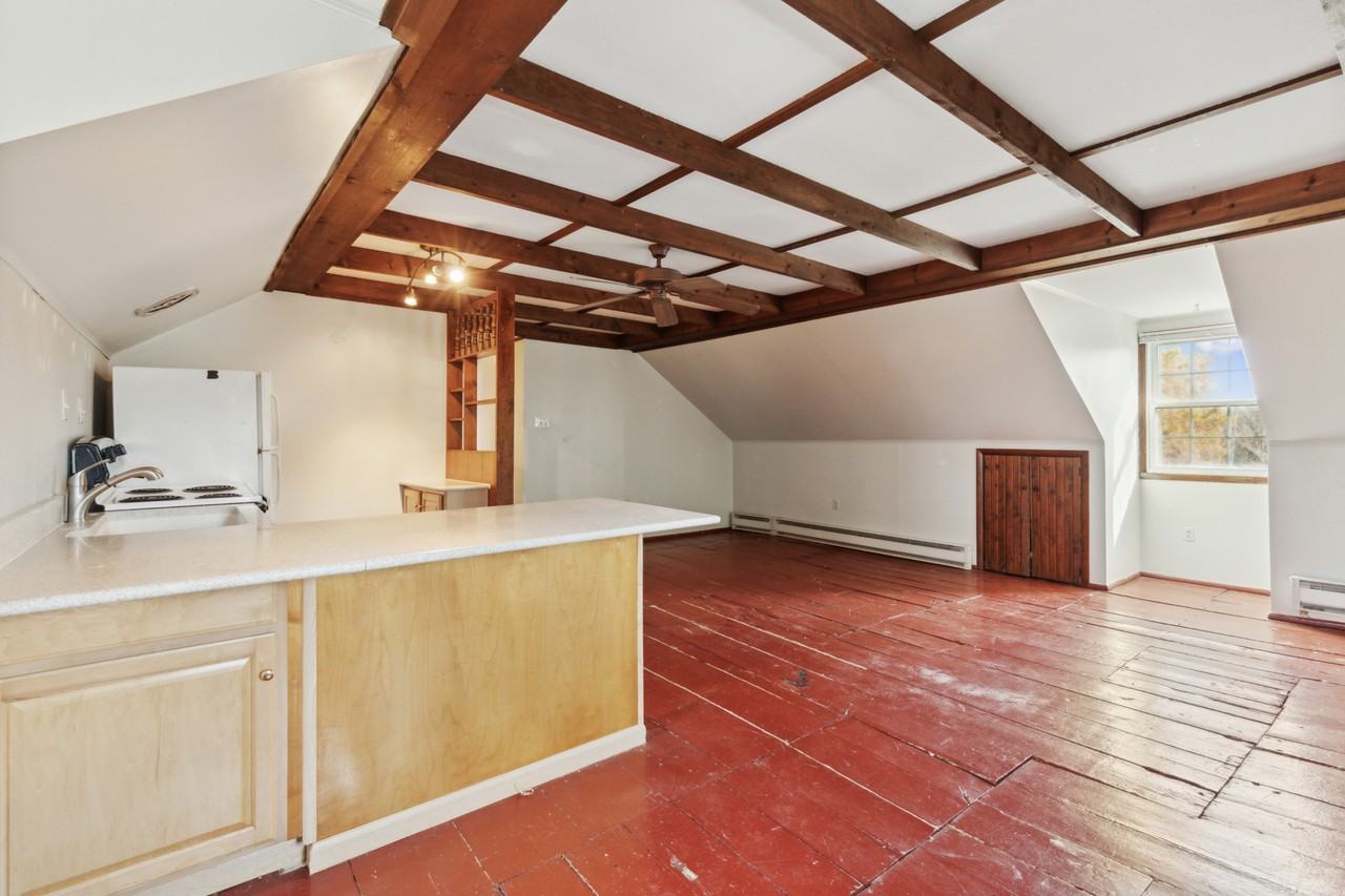 Kimber Hall - 61300 Hares Hill Road #6 - Photo 4 of 16