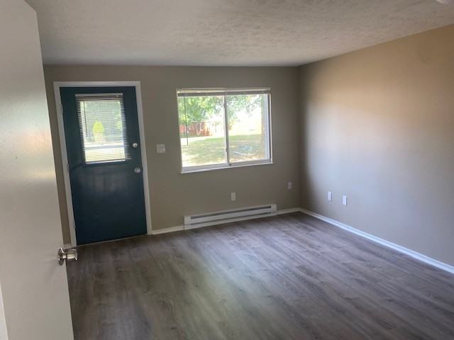 120 Gluck St #120 - Photo 3 of 15