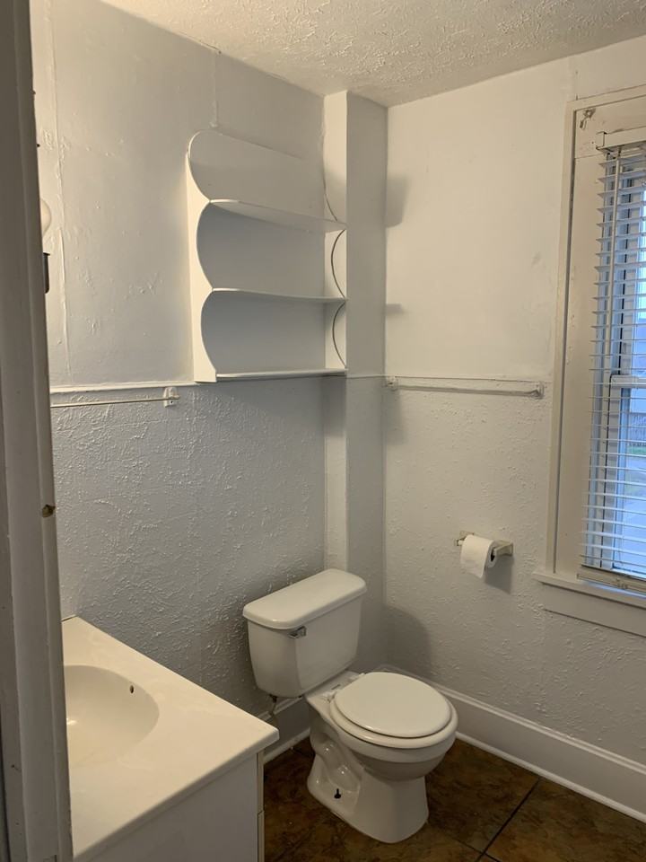 140 Neal Avenue #1-2 - Photo 5 of 10