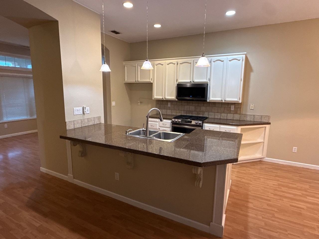 8874 Autumn Gold Court - Photo 2 of 10