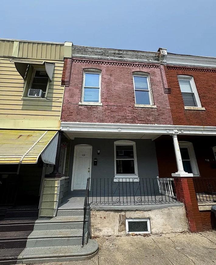 426 North Salford Street #1 - Photo 2 of 9