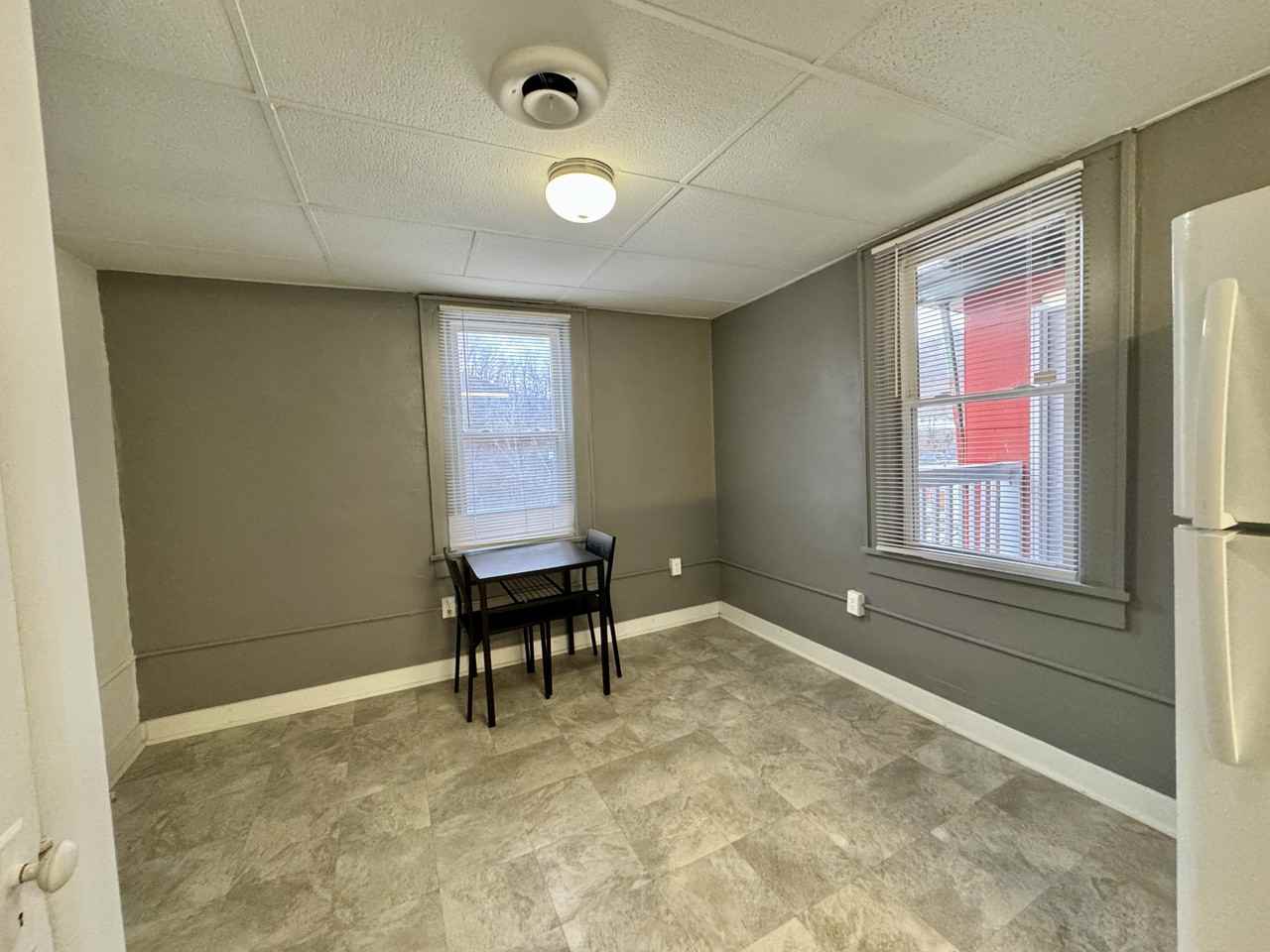 220 E Brockway Ave #2 - Photo 3 of 8