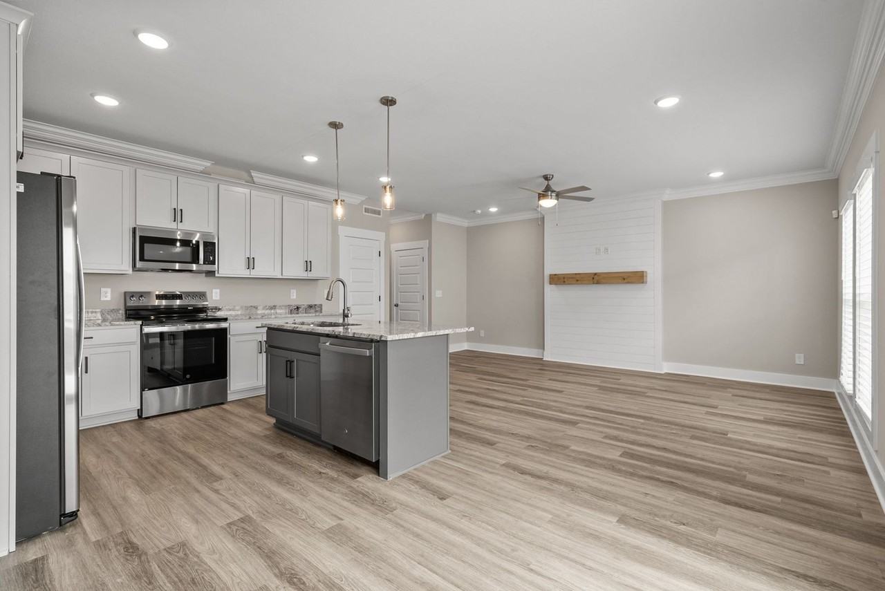 166 Sango Drive #43 - Photo 5 of 31