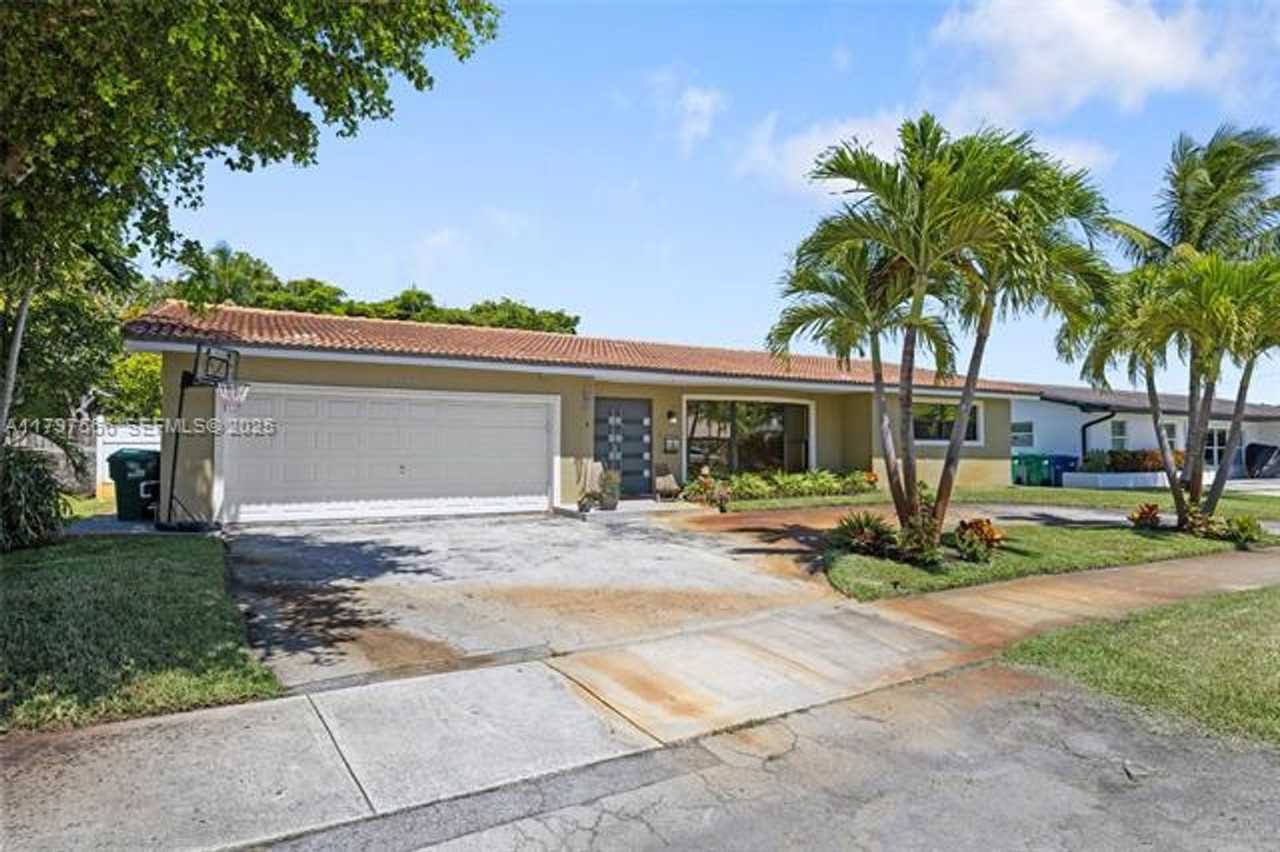 20375 Northeast 22nd Place #0 - Photo 2 of 50