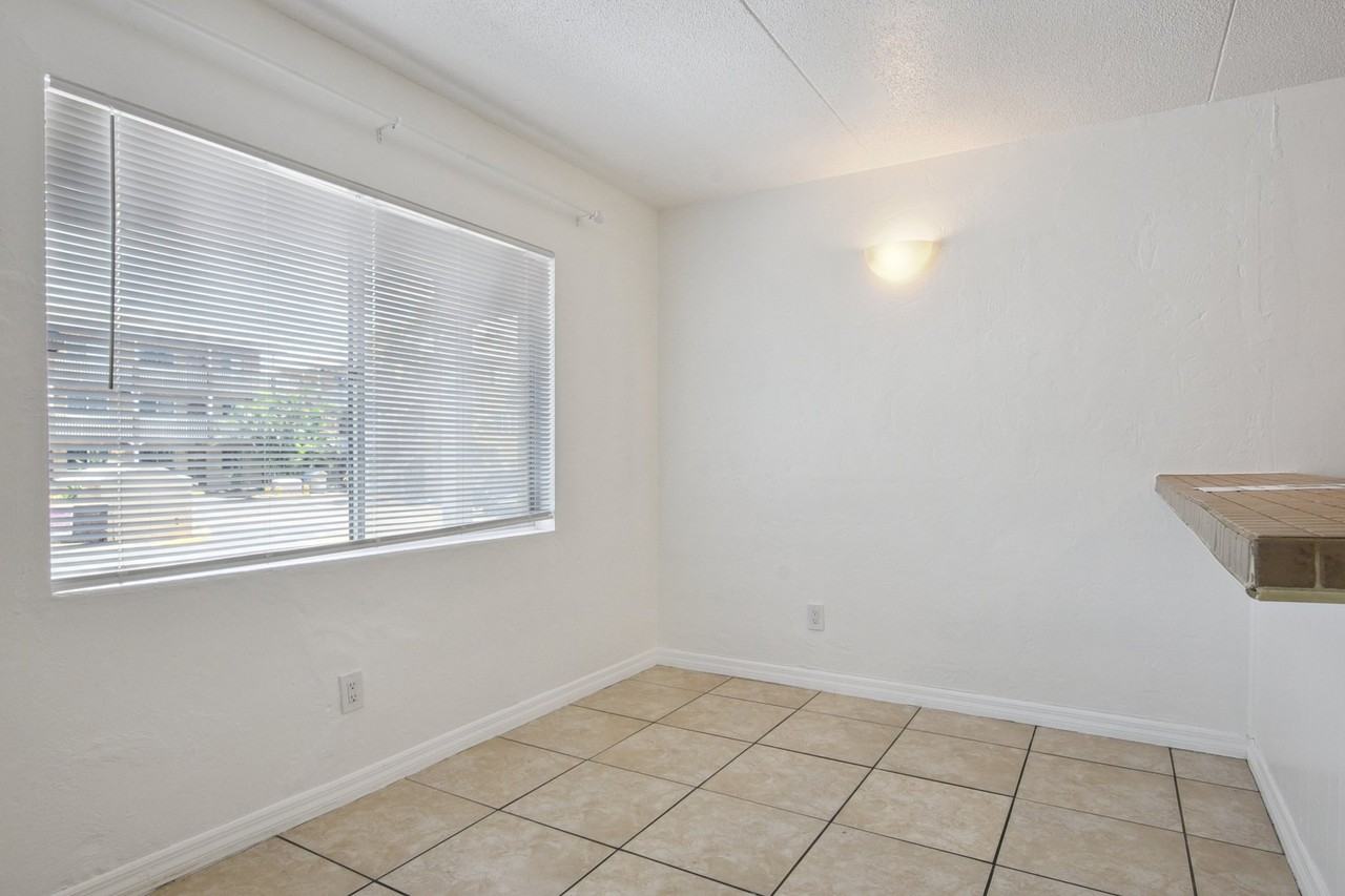 415 North Halifax Avenue #1 - Photo 5 of 21