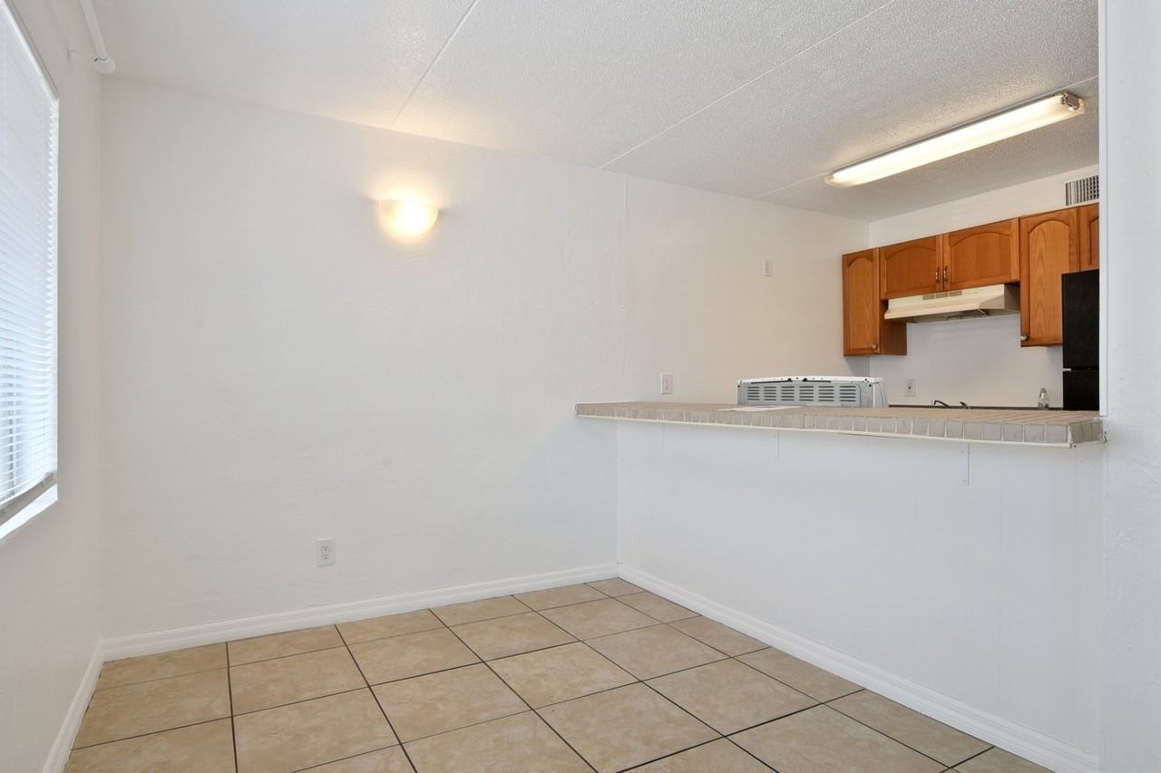 415 North Halifax Avenue #1 - Photo 6 of 21