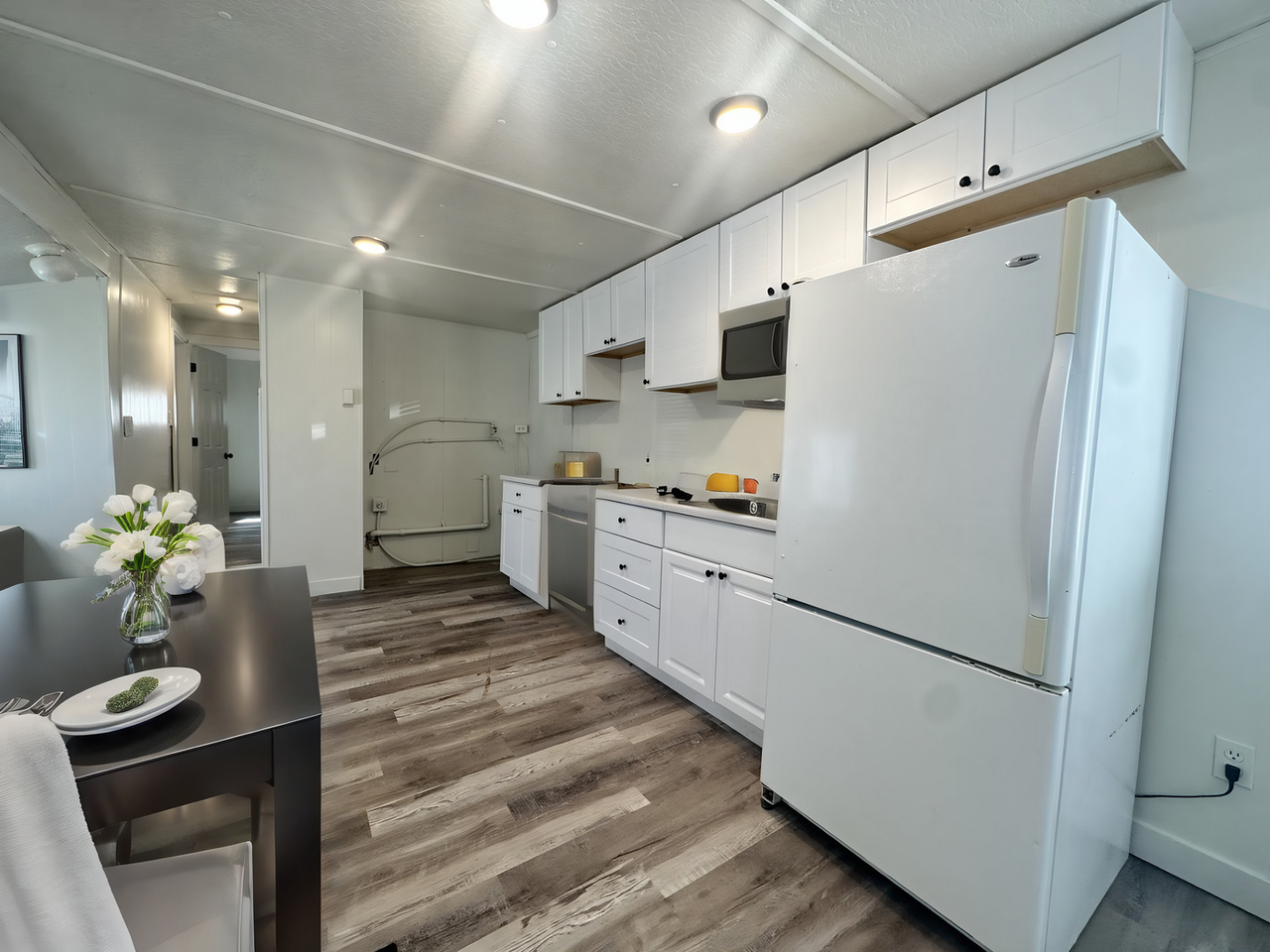 Springville Flats Residences - Photo 7 of 9