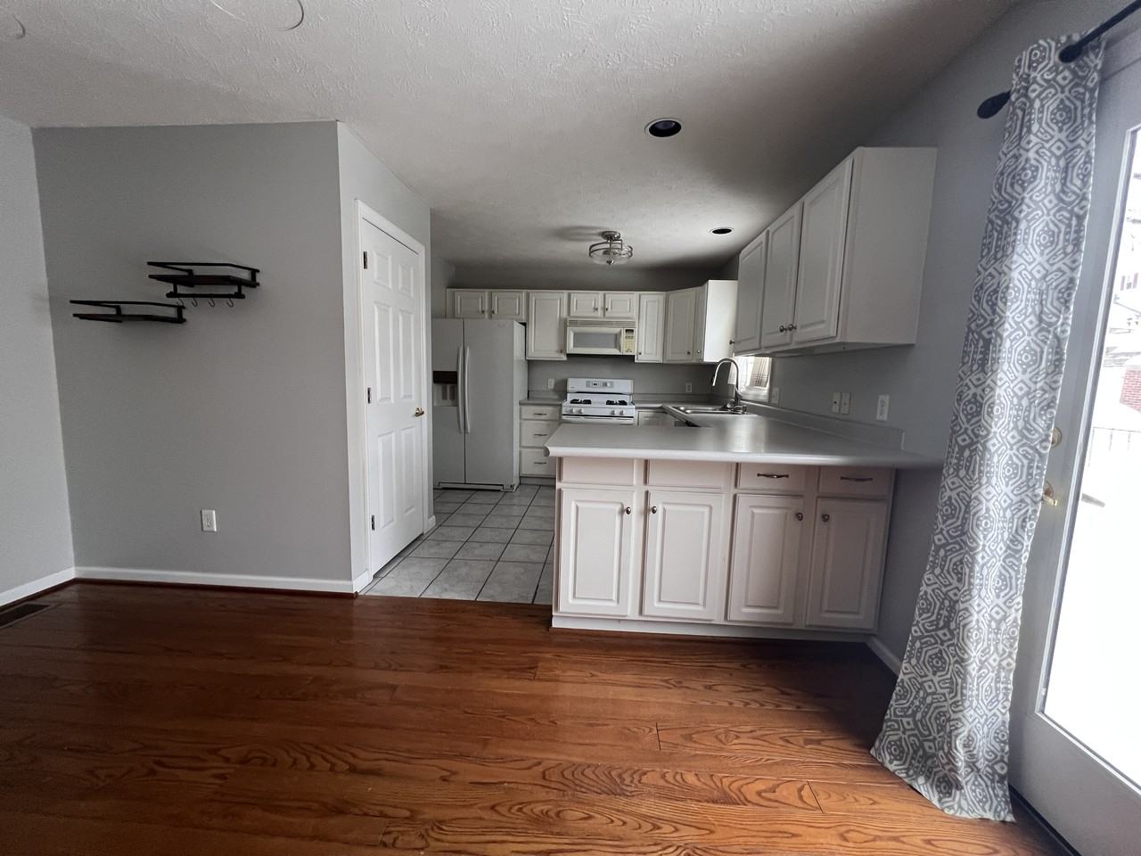 160 Meadow Ridge Drive #1 - Photo 6 of 20