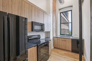featured image of 110 110 West 9th StreetApt. 3C #3C