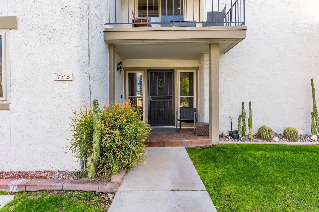 7715 East Vernon Avenue #1 - Photo 4 of 40