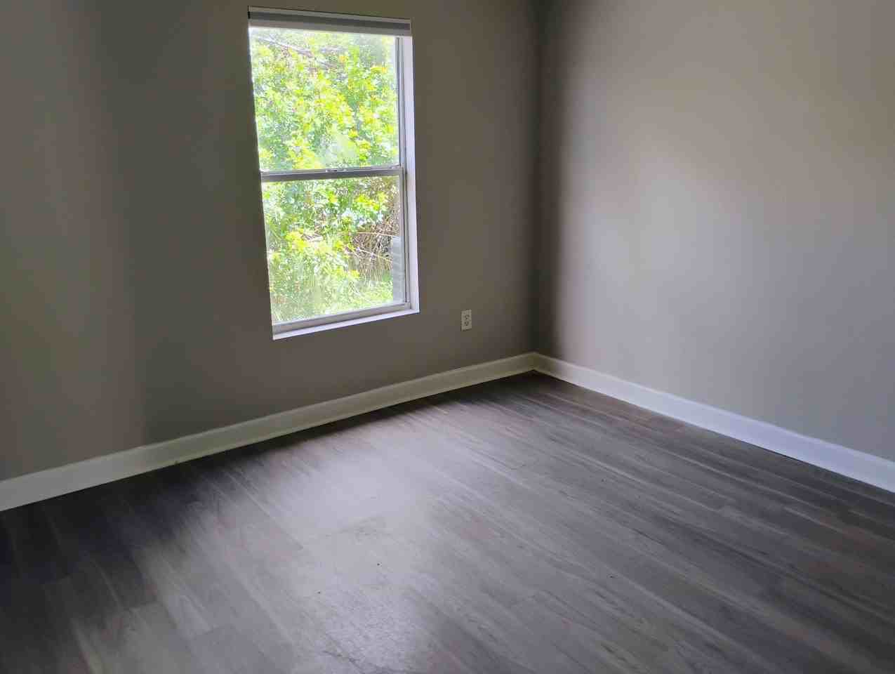 4708 Golfview Boulevard #0 - Photo 7 of 19