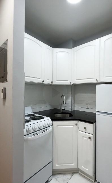 1017 Pine St Apt 3f #3F - Photo 7 of 14