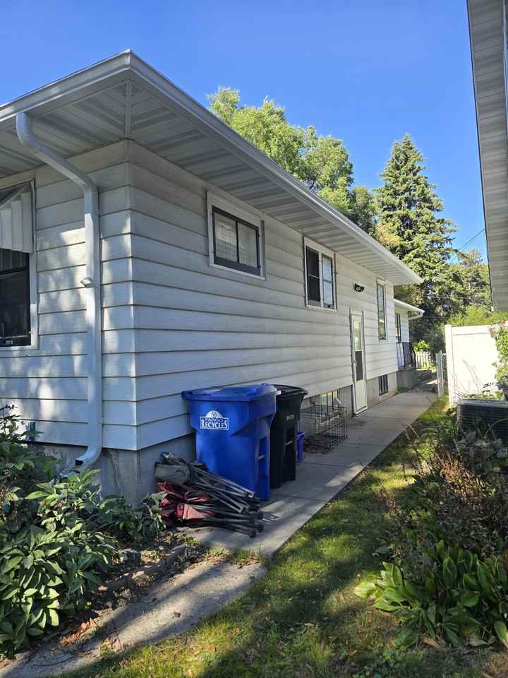 713 12th Ave N #1 - Photo 7 of 9