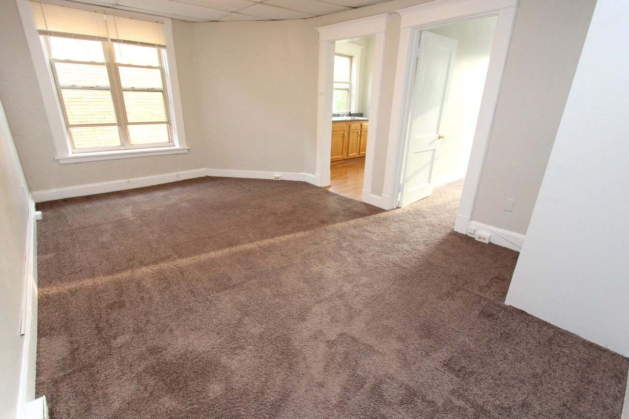 326 326 MELWOOD AVENUEAPT 4 #326-04 - Photo 3 of 10
