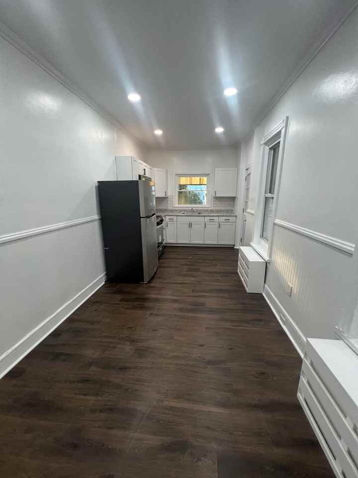 1544 North 10th Street #1 - Photo 4 of 10