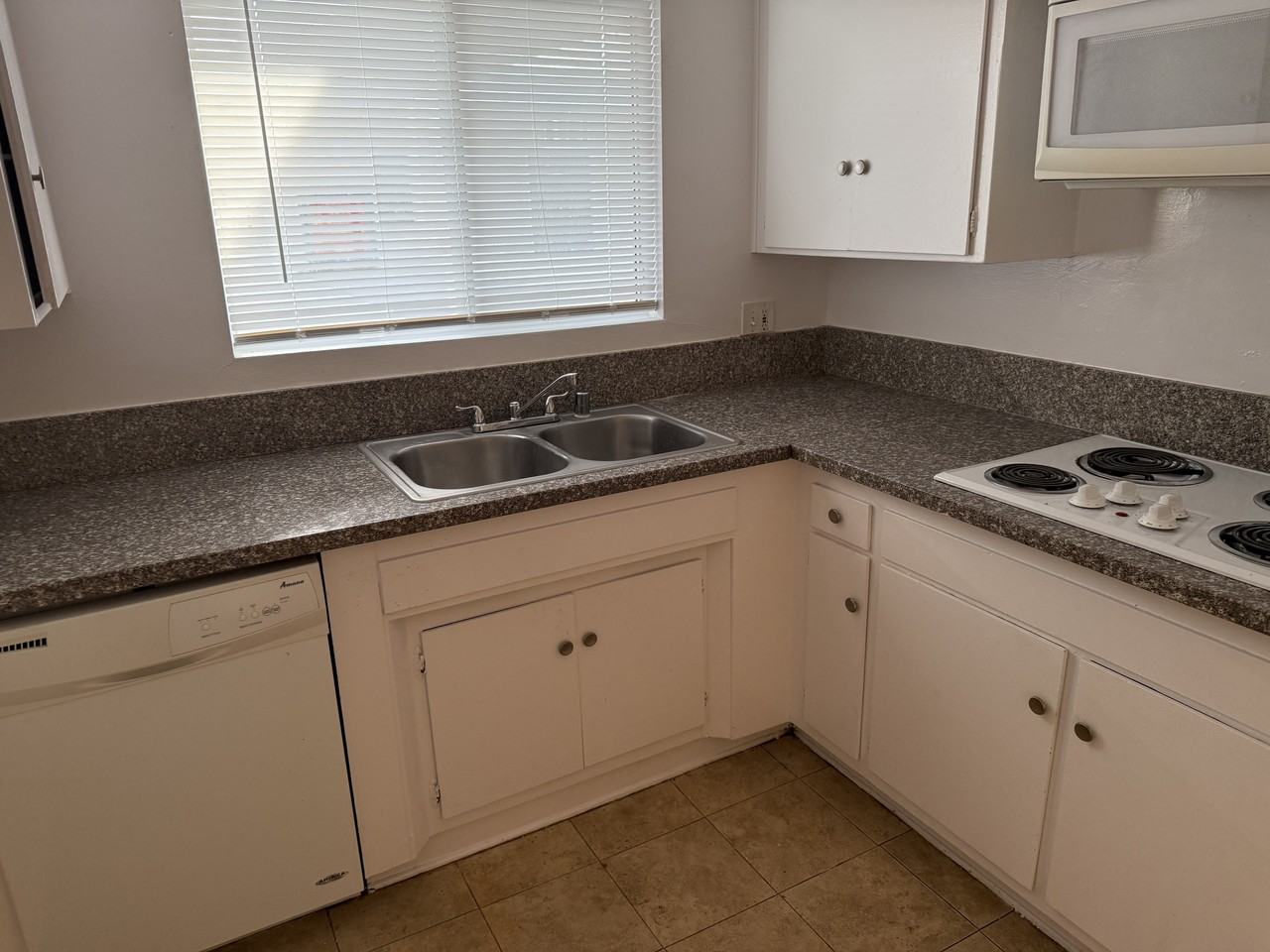 8211 Owensmouth Avenue #311 - Photo 3 of 9
