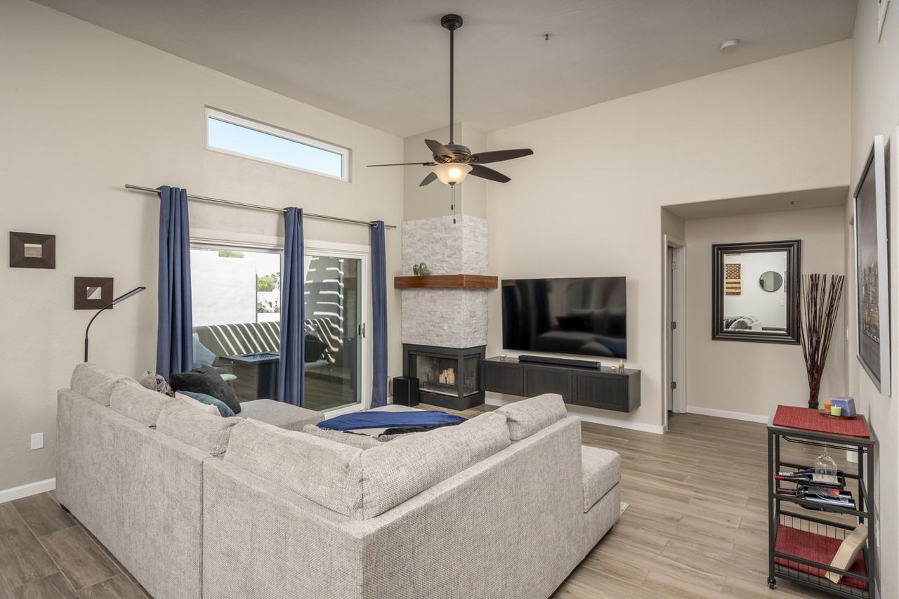 11260 11260 North 92nd Street - 2131Unit 2131 #2131 - Photo 3 of 22