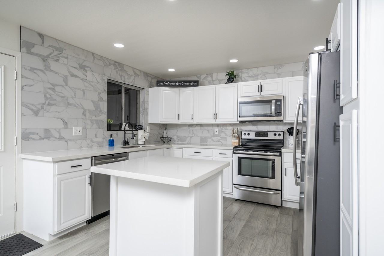 1047 Elna Rae Street #1 - Photo 4 of 26