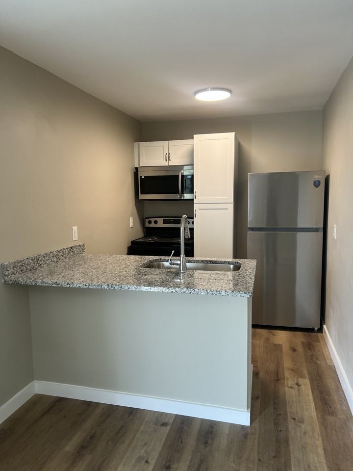 555 Wildwood Avenue #2 - Photo 7 of 8