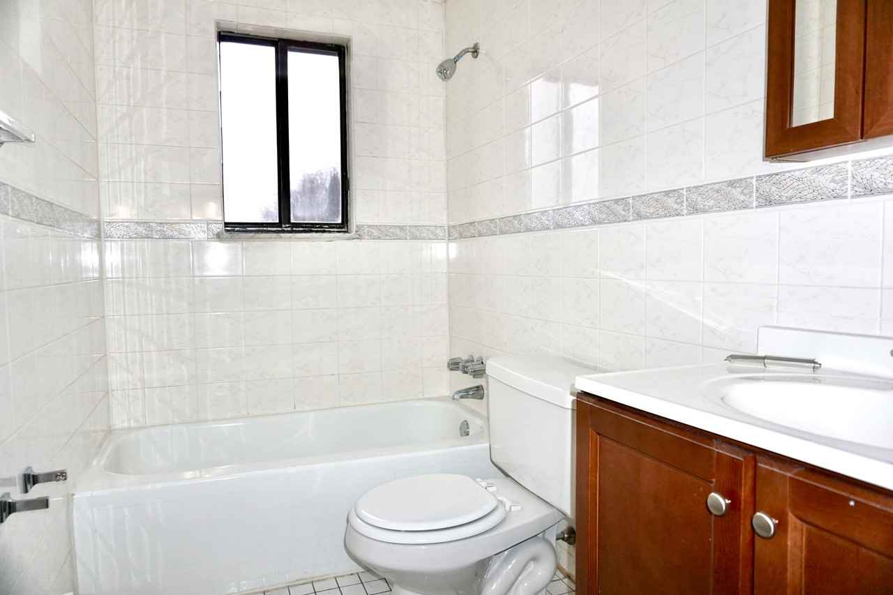 1345 1345 WALNUT STREETAPT 317 #317 - Photo 4 of 6