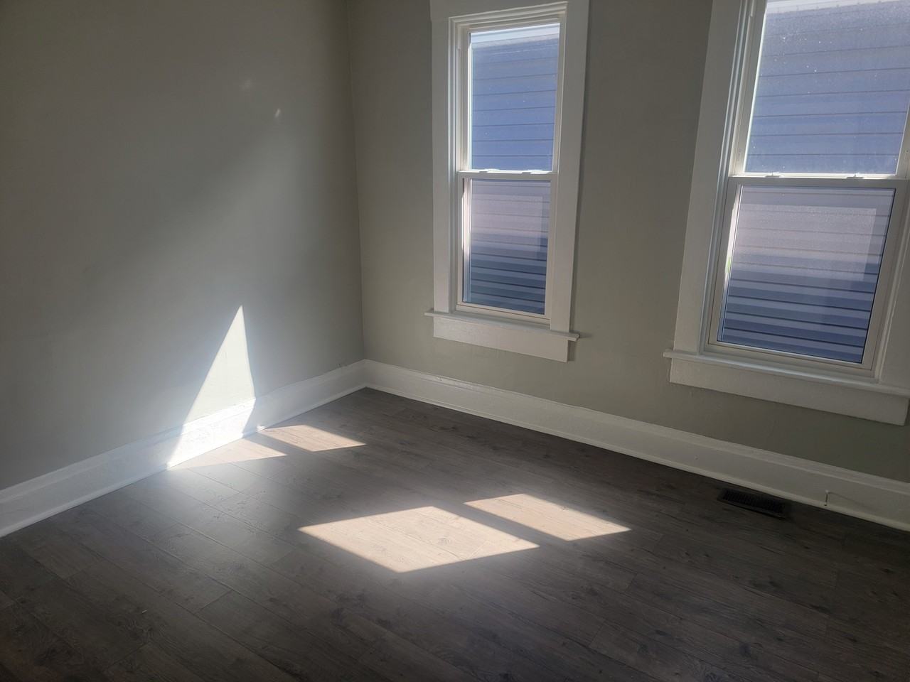 Stanley Ave - Photo 5 of 11