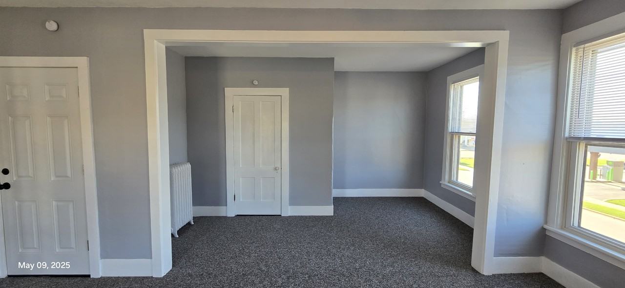 328 1st Street #1 - Photo 3 of 19