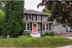 featured image of 408 15th Avenue Southwest #1