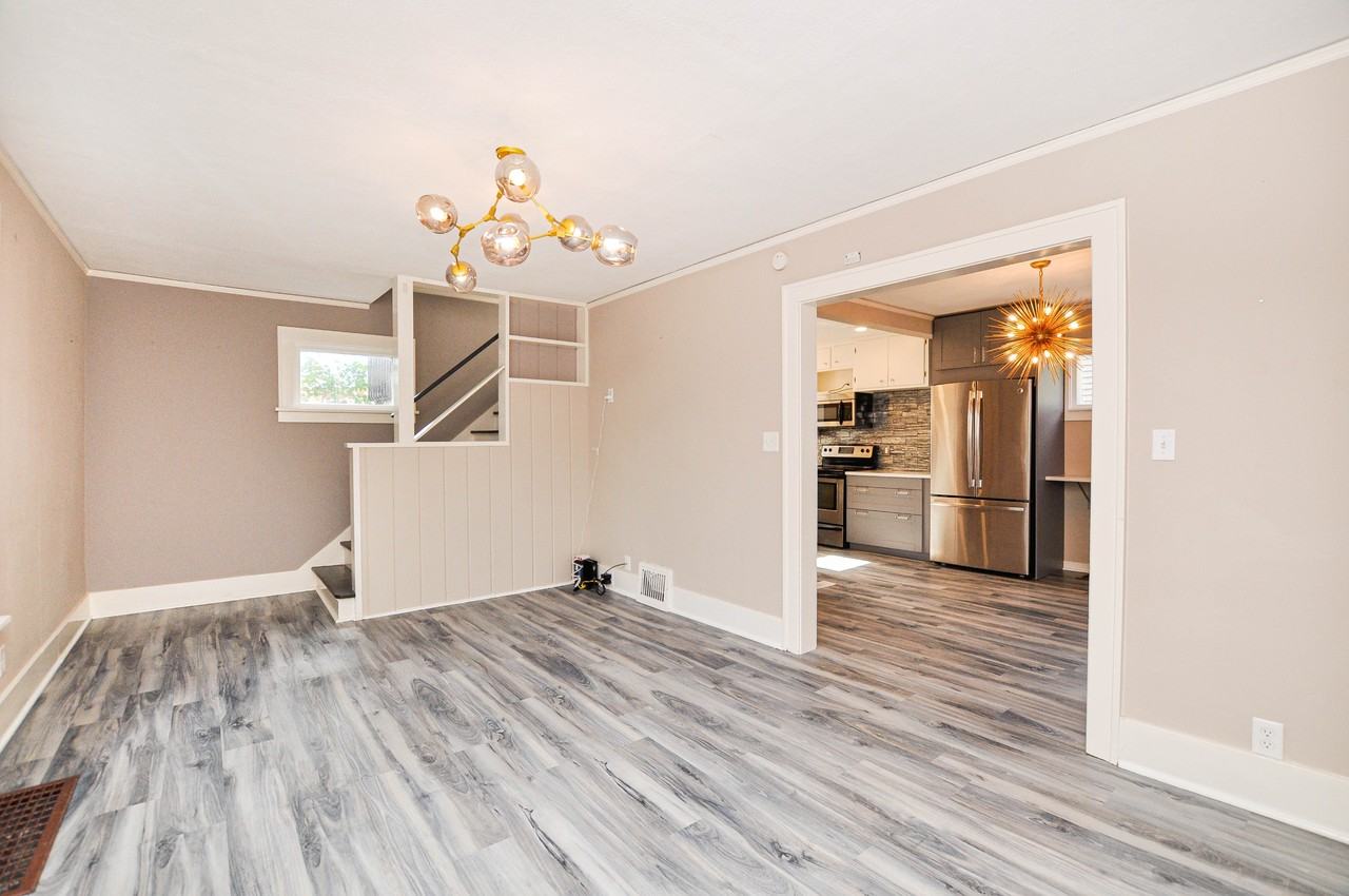 408 15th Ave Sw #1 - Photo 7 of 20