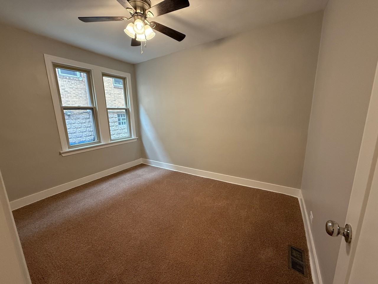 2707 Tilbury Ave #2707 - Photo 7 of 11