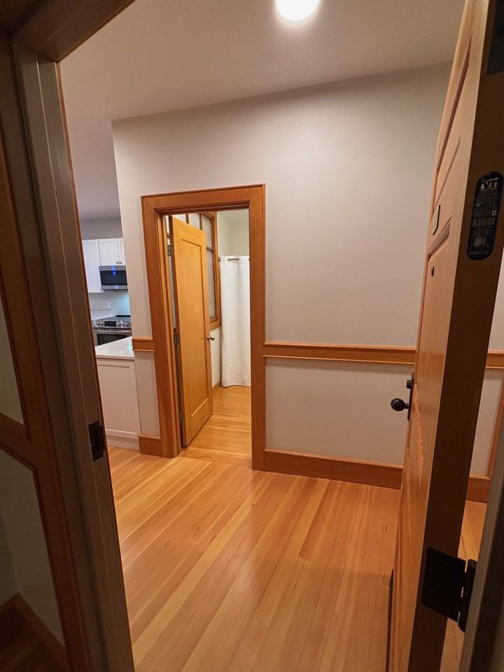 609 Main St #202 - Photo 2 of 34