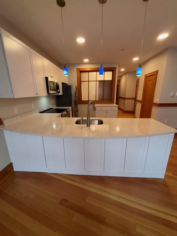 609 Main St #202 - Photo 7 of 34