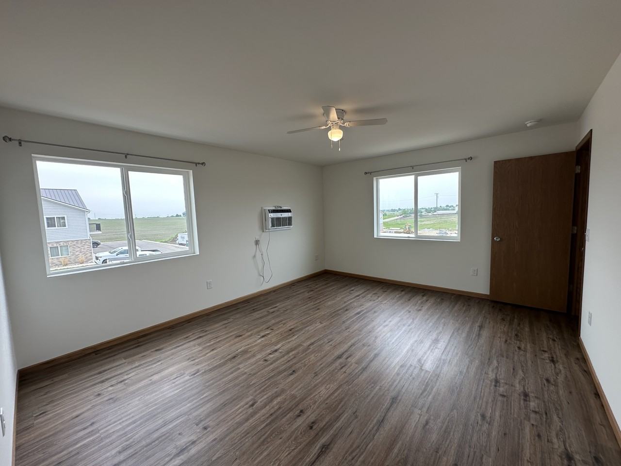 Peterson Dr #610 - Photo 3 of 10