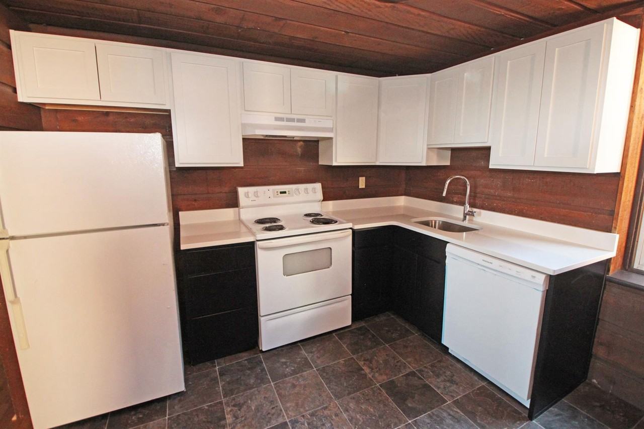 317 North Craig Street #202 - Photo 3 of 9