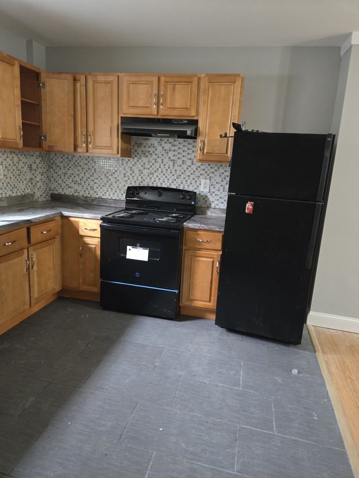 608 East Wensley Street #1 - Photo 6 of 16